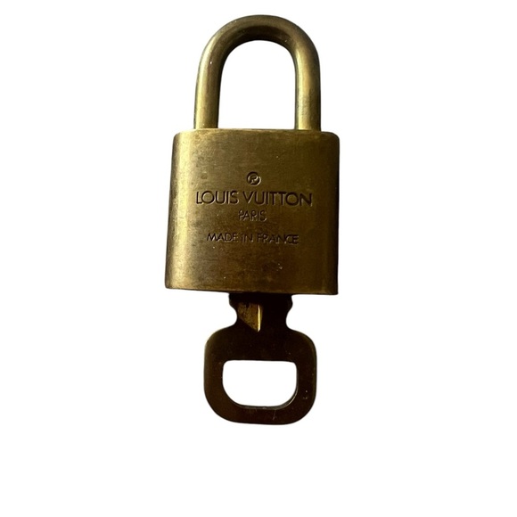 Louis Vuitton Lock and Key, AUTHENTIC! - Picture 4 of 5